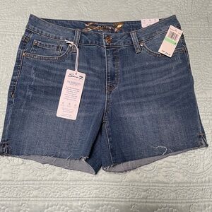Seven7 Blue Jean Shorts with Frayed Hem and Mid-Thigh Cut